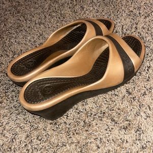 Crocs wedge sandal